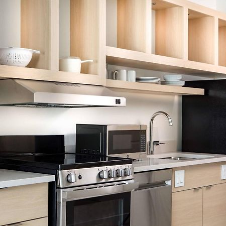 Towneplace Suites By Marriott Milwaukee West Bend 外观 照片